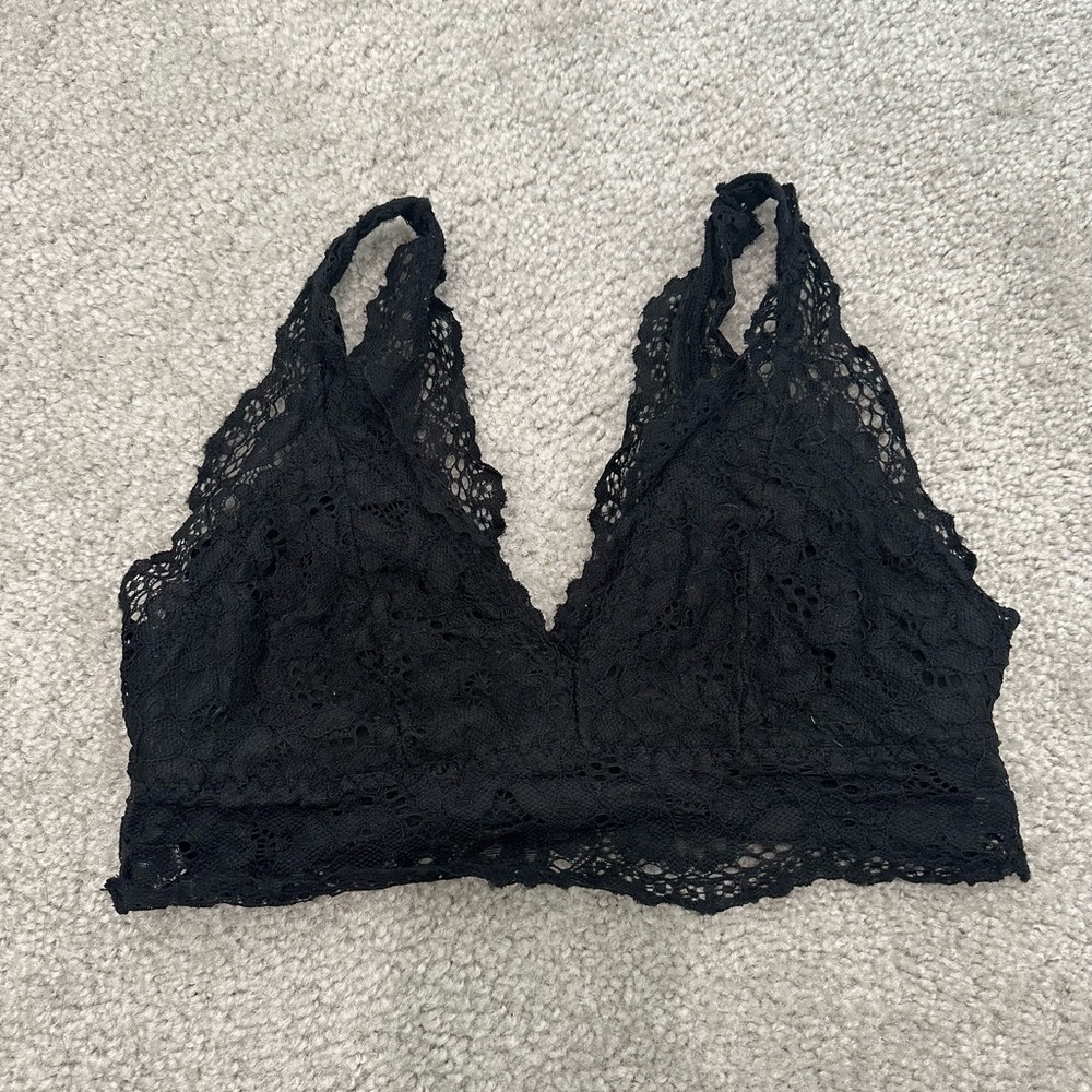Marilyn Monroe Lace Bralette in Black Size Medium (fits more of a small)